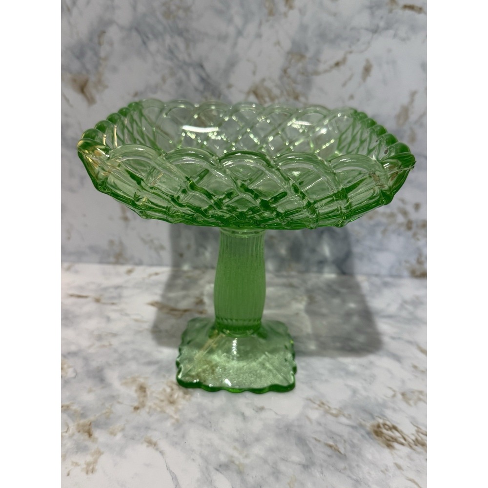 L.E. Smith 1960 Green Glass Compote Trellis Pressed Pattern Bowl 6 1/4" x 6 1/4"